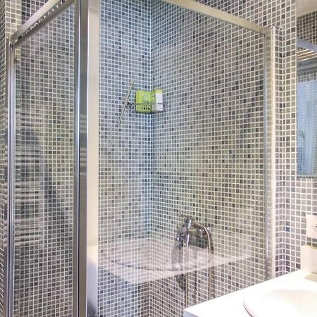 Appartement Lumineux Avec Terrasse Jardin Et Acces Piscine Вильфранш-сюр-Мер Экстерьер фото